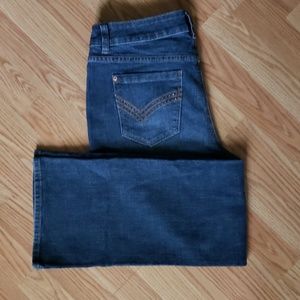 NWOT! Apt 9 Bootcut Jeans